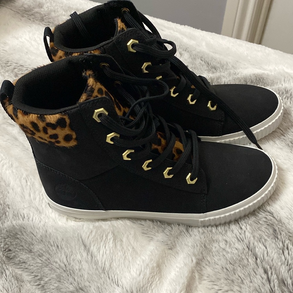 Rare Timberland hightop Leopard Print Sneakers